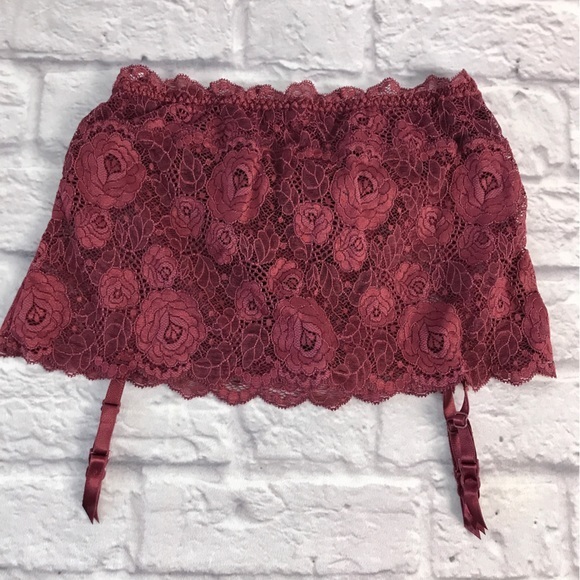 $50 if bundled Victoria’s Secret Chantilly Lace Garter Thong Skirt‎ Deadstock - Picture 2 of 9